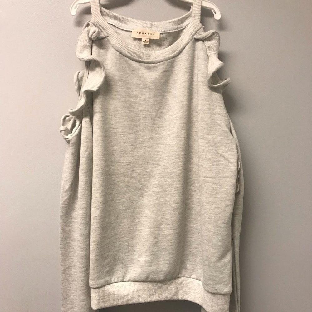 Grey off-the-shoulder sweater!